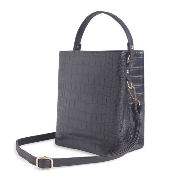 *NEW* AOTA VEGAN CROC LEATHER BUCKET BAG - Picture 5 of 7